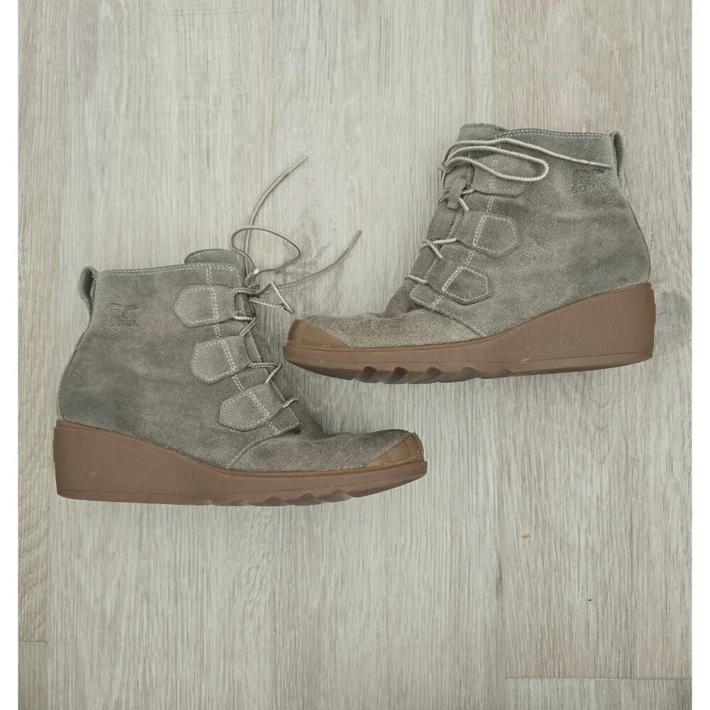 Sorel Toronto Olive Taupe Suede Leather Lace Up Wedge Above Ankle Boots 9.5